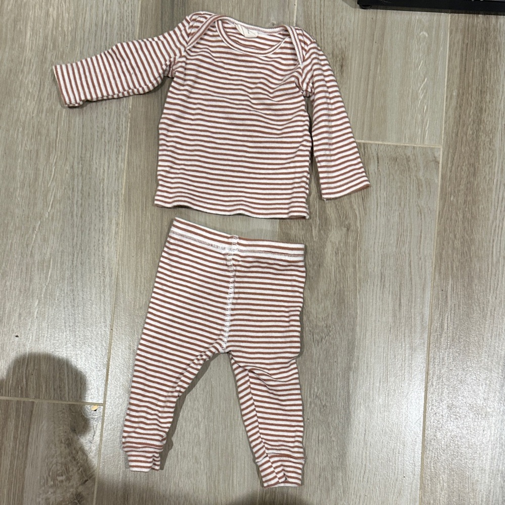 Q bu Quincy Mae 2 piece set
